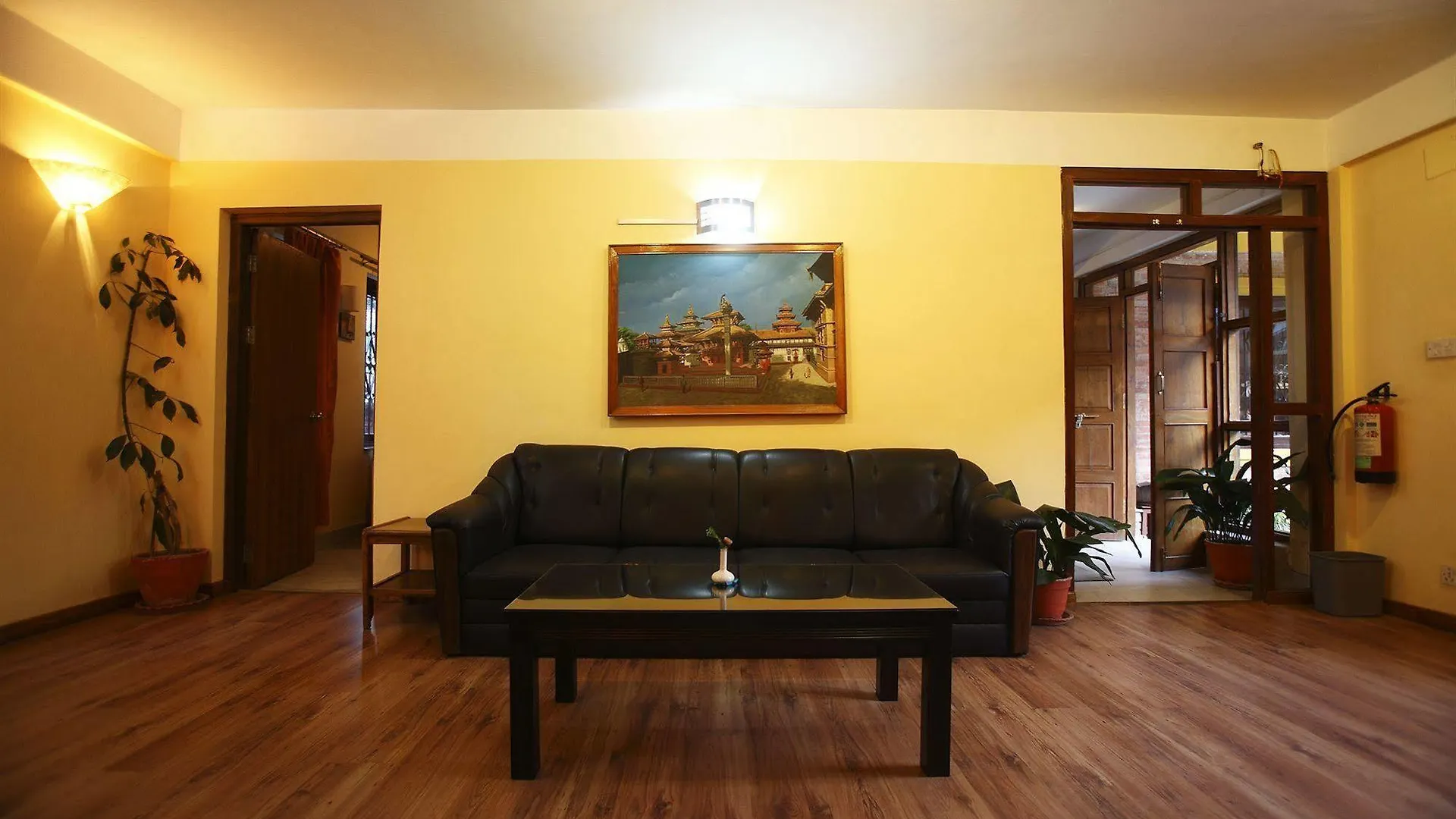 Royal Astoria Hotel Kathmandu 3*,